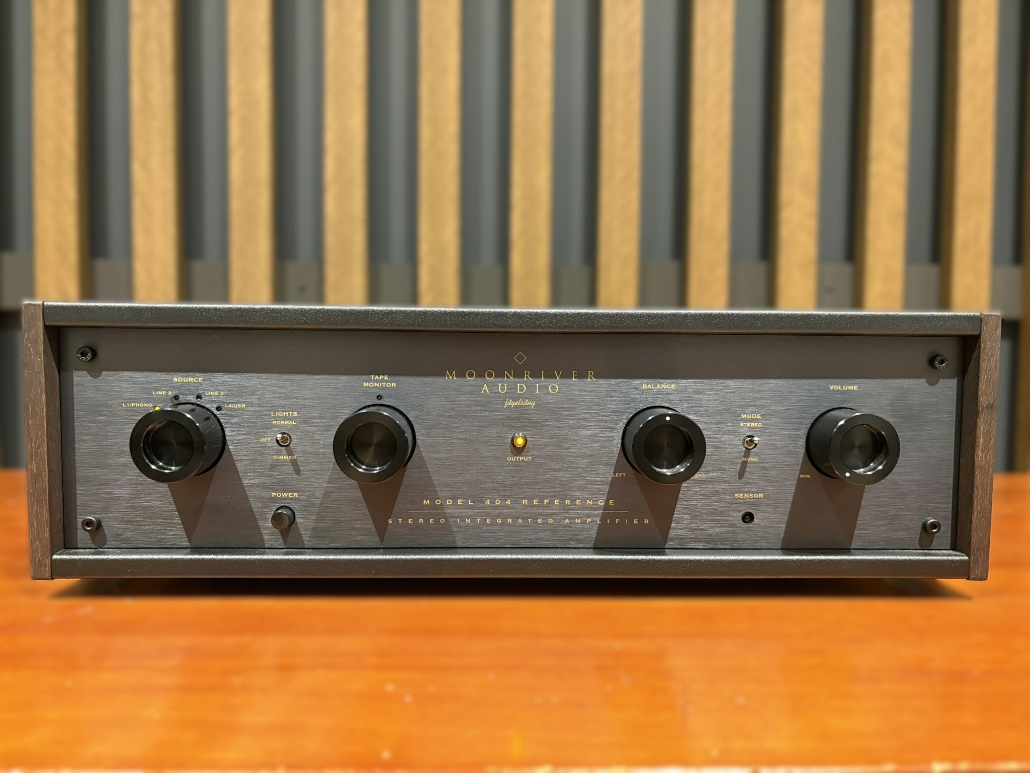 Moonriver 404 Reference Integrated Amplifier - Consignment