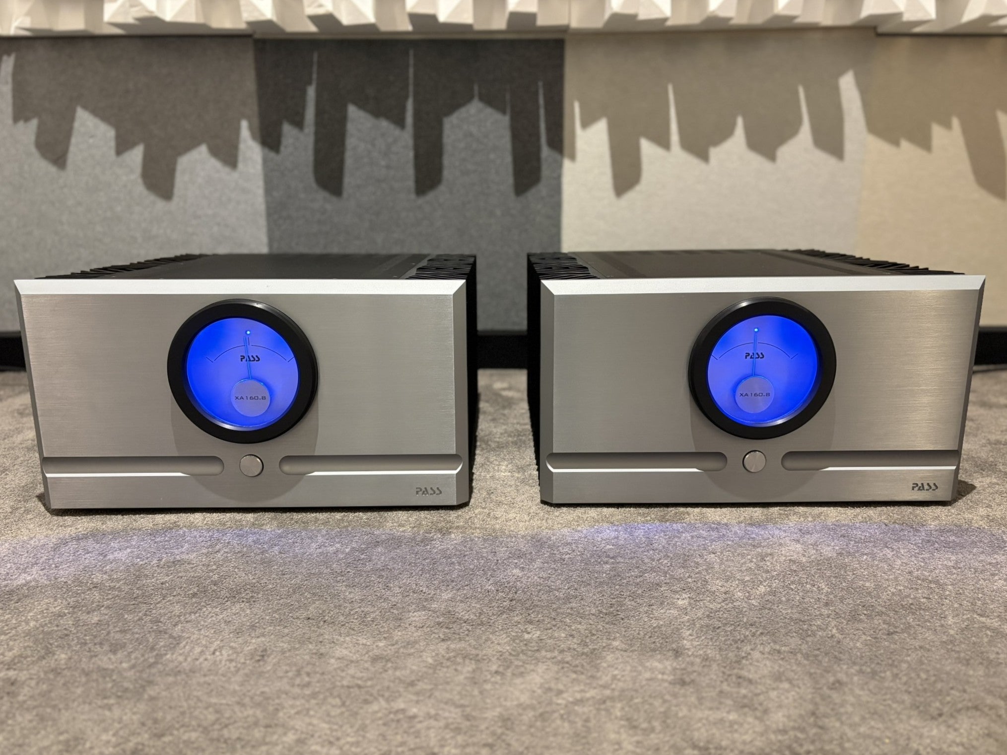 Pass Labs XA160.8 Class A Monoblocks, Pair - Consignment