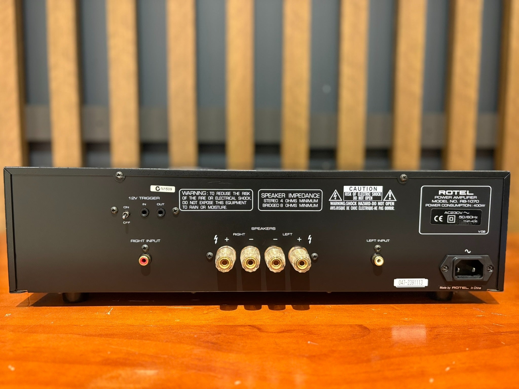 Rotel RB-1070 Stereo Power Amplifier, Black - Consignment