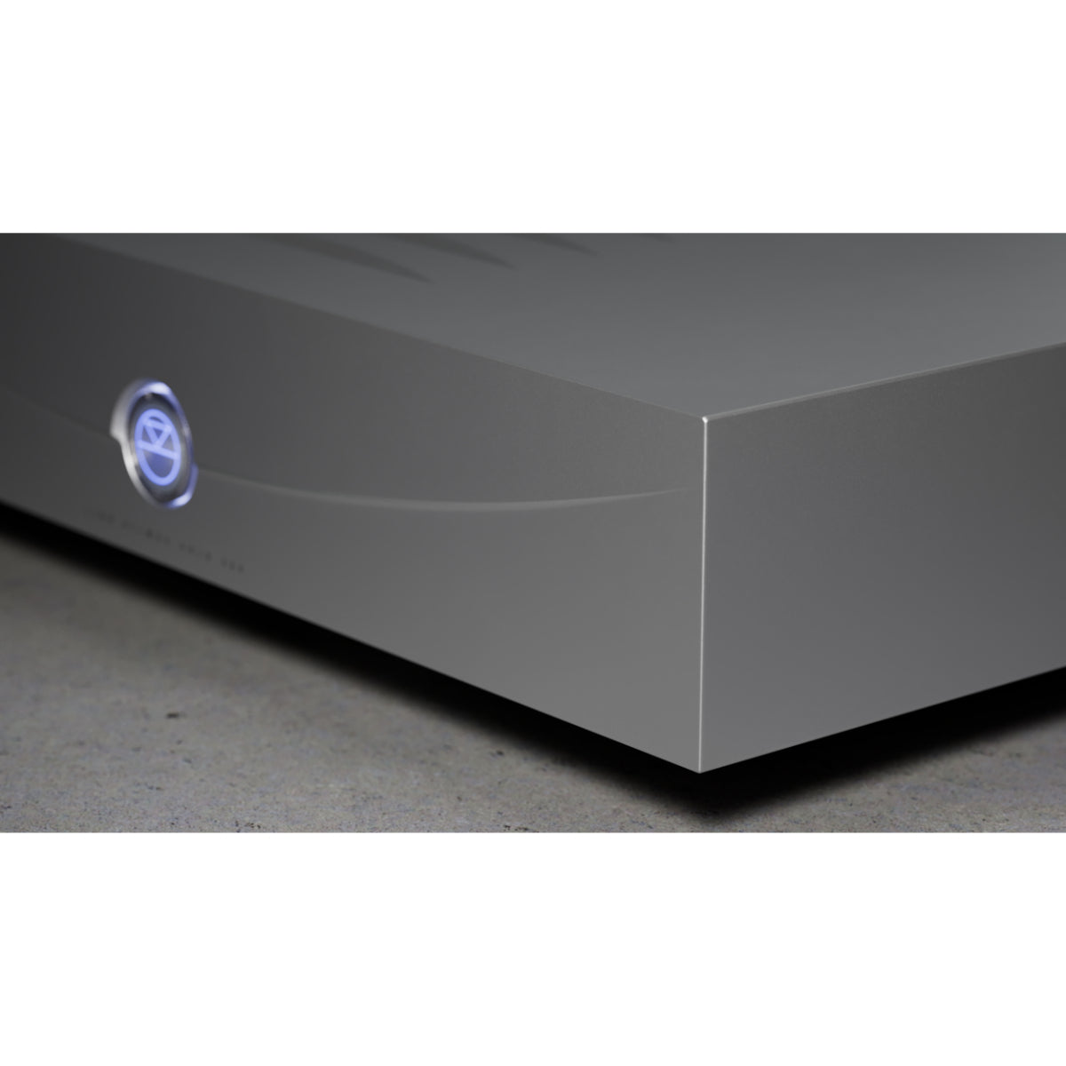 Silver Linn Klimax Solo 500 Monoblock Power Amplifier Corner