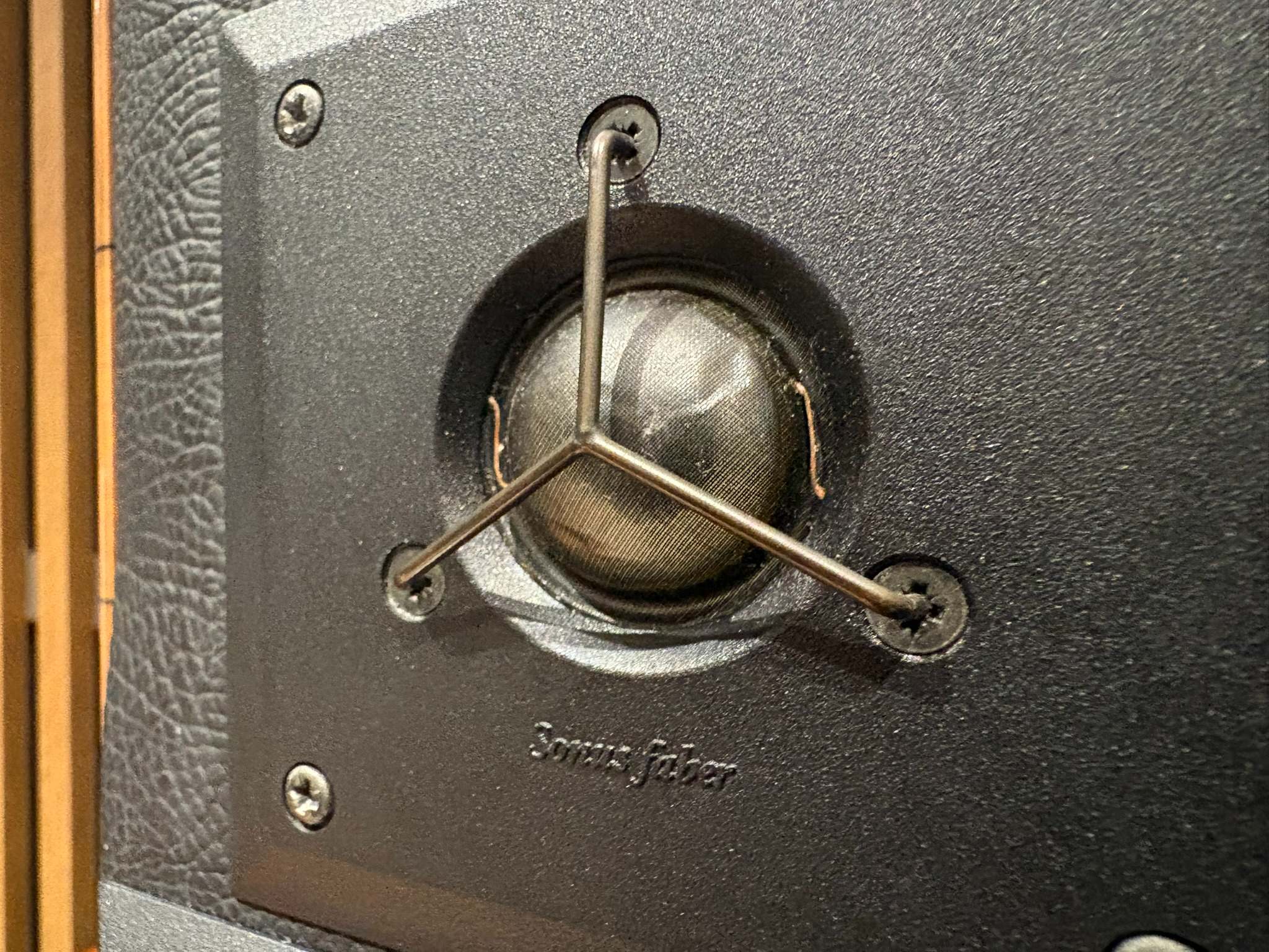 Sonus Faber Guarneri Homage Bookshelf Speakers - Consignment