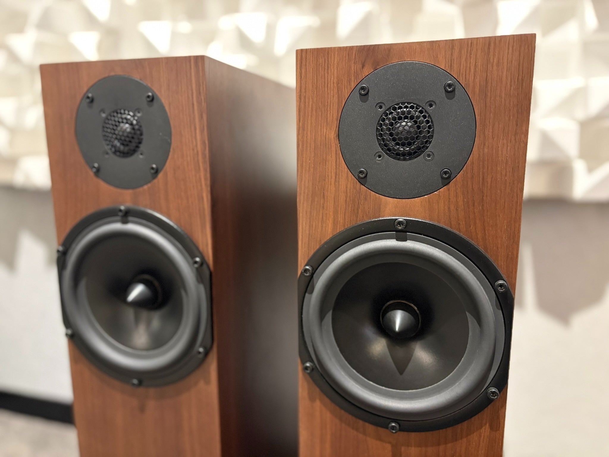 Spendor A4 Compact Floorstanding Speakers, Walnut - Consignment