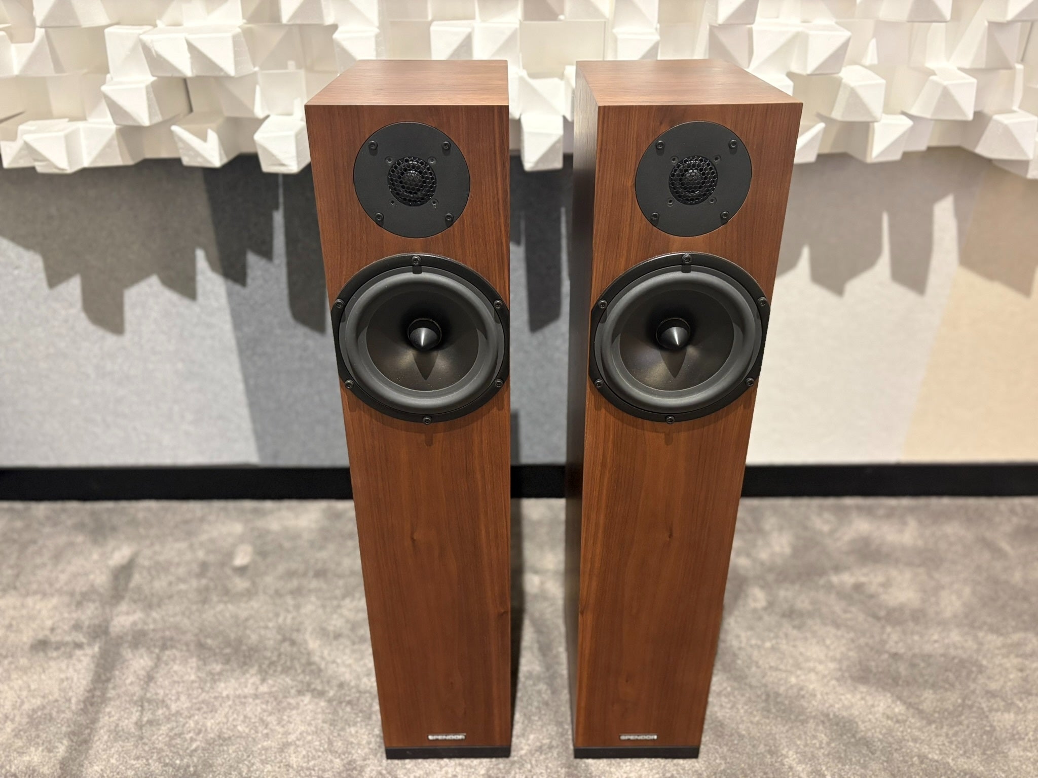 Spendor A4 Compact Floorstanding Speakers, Walnut - Consignment