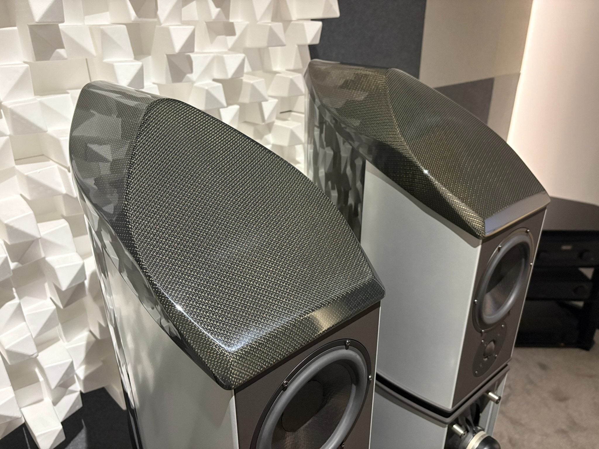 Wilson Benesch Chimera Speakers - Consignment