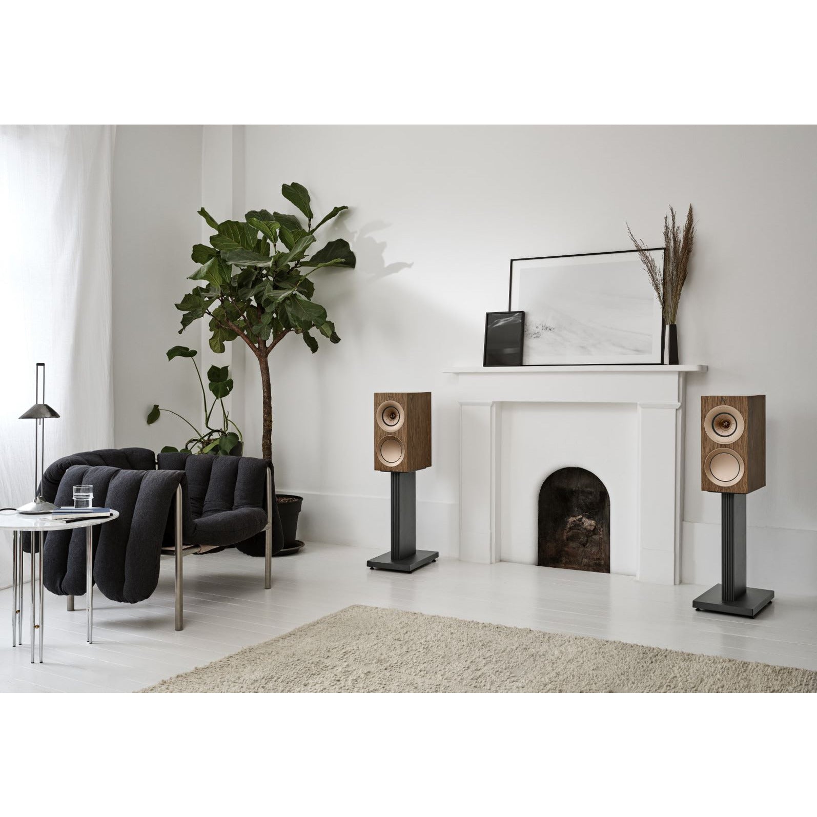 KEF S3 Grey Room